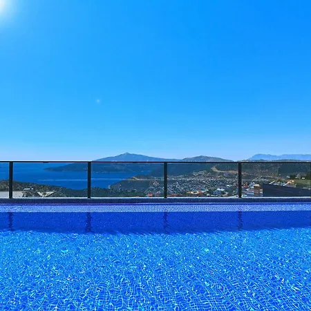 Everest Villa